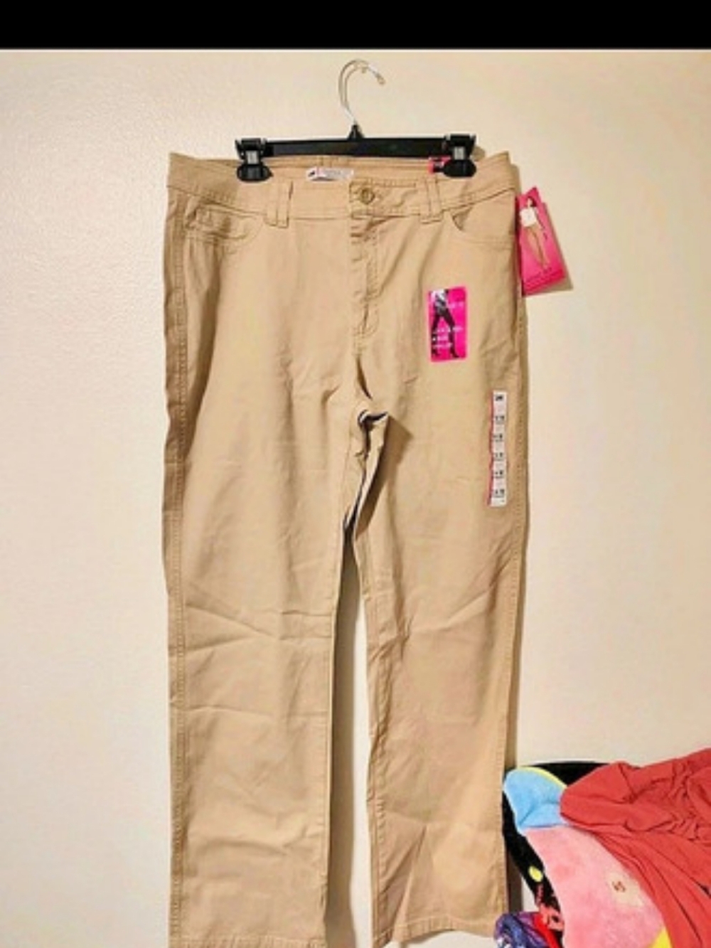 Lee Classic Fit Straight Leg Straight Leg Pants in Beige Size 10 NWT